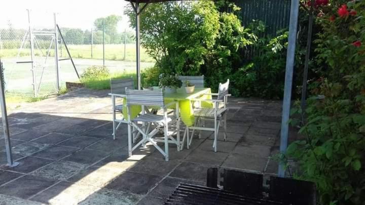 Plumpton Barn Villa Ashford  Exteriör bild