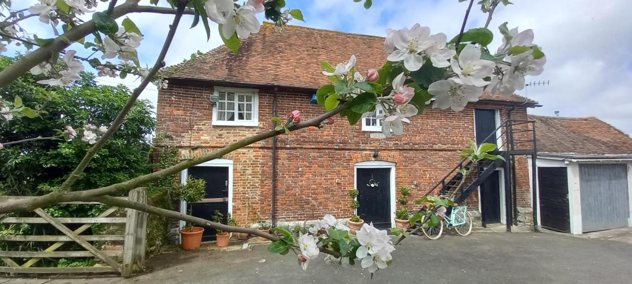 Plumpton Barn Villa Ashford  Exteriör bild