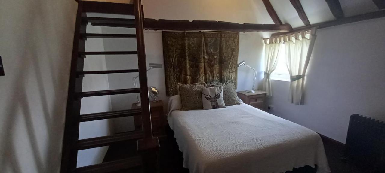 Plumpton Barn Villa Ashford  Exteriör bild