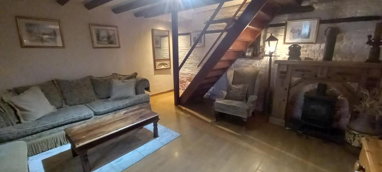 Plumpton Barn Villa Ashford  Exteriör bild